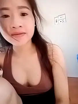 tuongvycute online show from October 19, 2025, 1:50 am