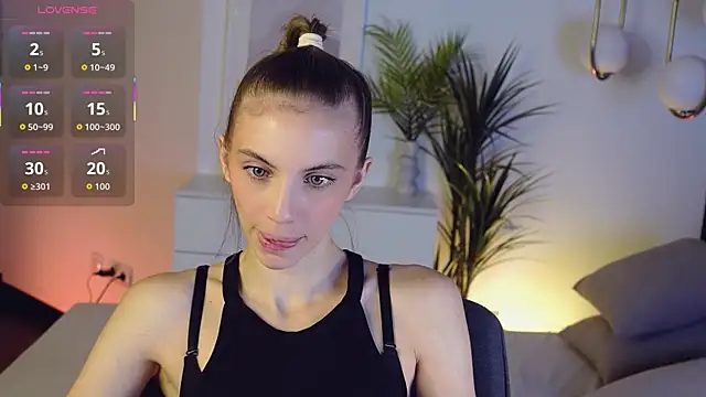 mia silkk online show from November 18, 2025, 6:29 am