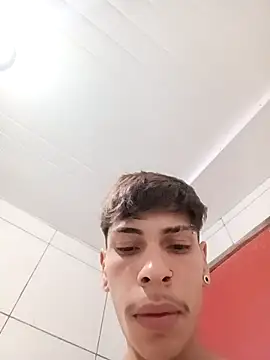 Snapshot of BRUNOVRAU chatting on October 11, 2025, 6:50 pm BRUNOVRAU online show from October 11, 2025, 6:50 pm