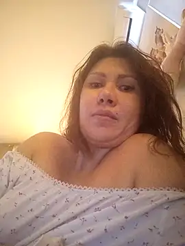 Snapshot of Ambika_beauty chatting on November 20, 2025, 6:35 am Ambika beauty online show from November 20, 2025, 6:35 am