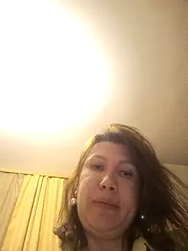 Snapshot of Ambika_beauty chatting on January 13, 2026, 11:32 pm Ambika beauty online show from January 13, 2026, 11:32 pm