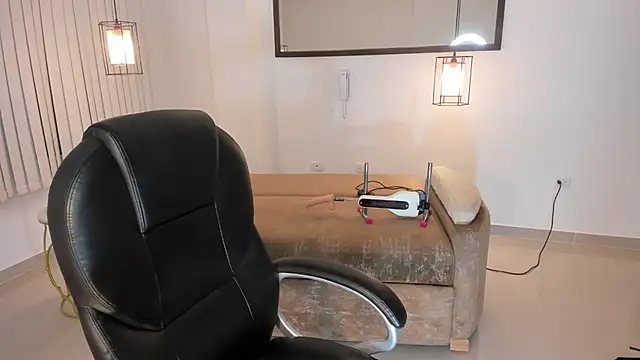 Gabriella evans  online show from February 20, 2026, 6:26 am