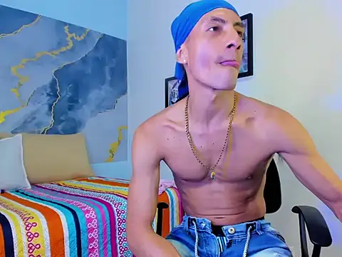 Snapshot of latin_crissex chatting on October 24, 2025, 12:34 pm latin crissex online show from October 24, 2025, 12:34 pm