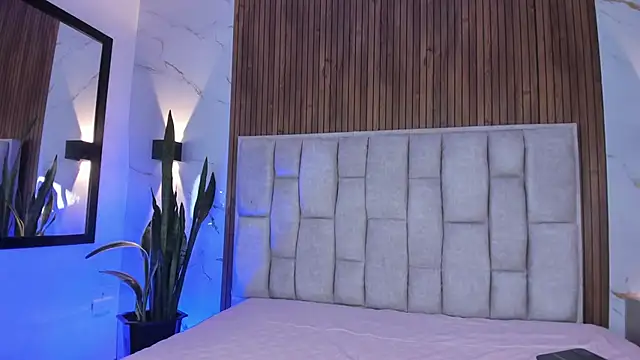 Sassha ferrer online show from February 25, 2026, 11:09 am