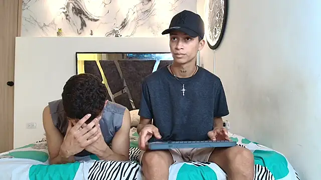 EMPIRE BOYS1 online show from November 26, 2025, 7:15 pm