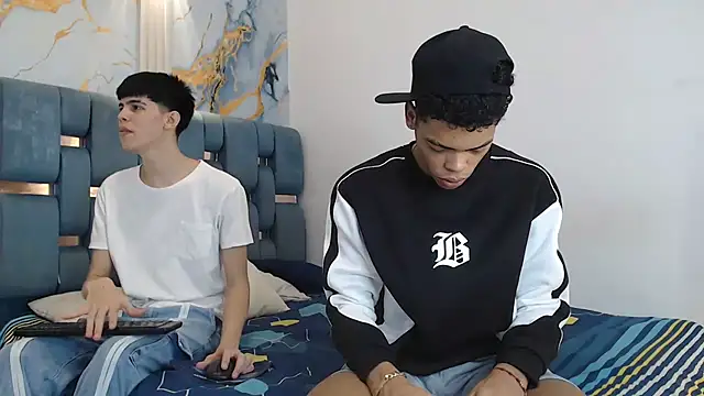 EMPIRE BOYS1 online show from February 26, 2026, 7:24 pm