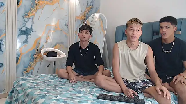 Snapshot of EMPIRE_BOYS1 chatting on May 14, 2026, 7:20 pm EMPIRE BOYS1 online show from May 14, 2026, 7:20 pm