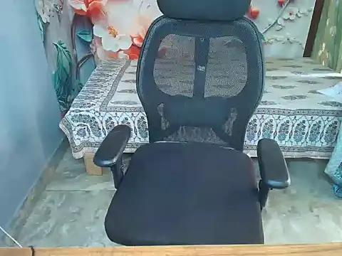 hii tanisha online show from March 15, 2026, 5:13 am