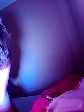 Snapshot of xcodigorojo chatting on November 10, 2025, 5:06 am xcodigorojo online show from November 10, 2025, 5:06 am