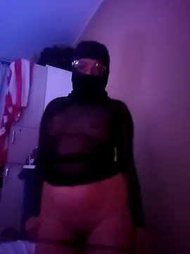 Snapshot of xcodigorojo chatting on November 12, 2025, 5:08 am xcodigorojo online show from November 12, 2025, 5:08 am