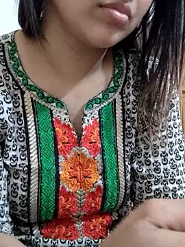 Tanha18 online show from November 22, 2025, 6:23 am