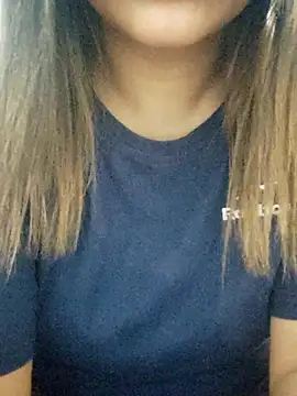 Snapshot of Tanha18 chatting on February 1, 2026, 8:29 pm Tanha18 online show from February 1, 2026, 8:29 pm