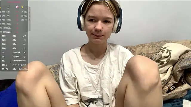 LorRebak online show from November 11, 2025, 10:48 am