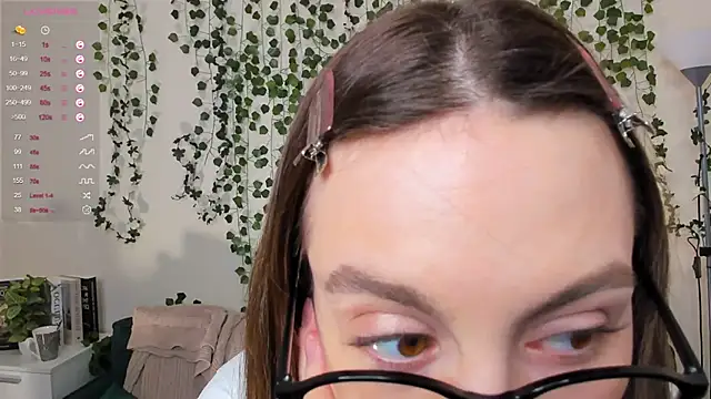 sweet and flirt online show from November 8, 2025, 7:19 am