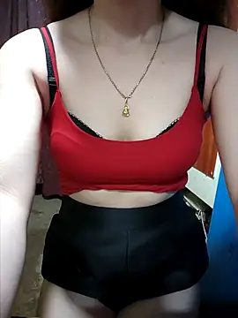 Snapshot of LeanaLy chatting on October 28, 2025, 1:53 am LeanaLy online show from October 28, 2025, 1:53 am