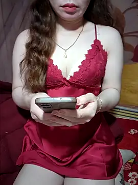 Snapshot of LeanaLy chatting on November 22, 2025, 1:59 am LeanaLy online show from November 22, 2025, 1:59 am