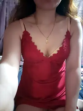 Snapshot of LeanaLy chatting on December 3, 2025, 1:42 pm LeanaLy online show from December 3, 2025, 1:42 pm