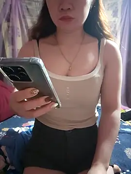 Snapshot of LeanaLy chatting on January 7, 2026, 2:25 am LeanaLy online show from January 7, 2026, 2:25 am