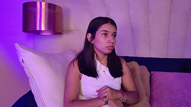 AlyssaRay online show from November 23, 2025, 4:51 pm