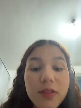 Eva Dollhot online show from October 22, 2025, 11:21 am