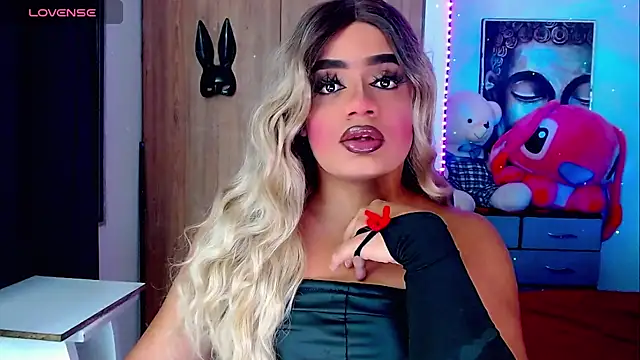 Sofiabigcock22 online show from October 17, 2025, 11:29 pm