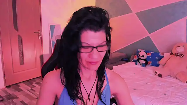 Snapshot of SweetSin40 chatting on April 26, 2026, 10:29 pm SweetSin40 online show from April 26, 2026, 10:29 pm