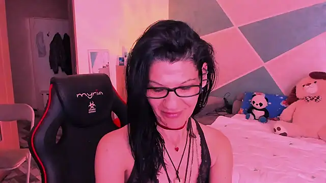 Snapshot of SweetSin40 chatting on May 6, 2026, 7:30 pm SweetSin40 online show from May 6, 2026, 7:30 pm