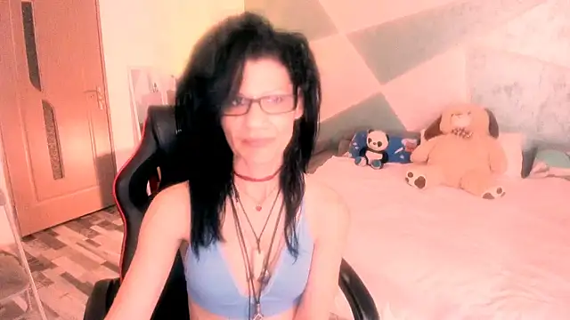 Snapshot of SweetSin40 chatting on May 16, 2026, 7:12 pm SweetSin40 online show from May 16, 2026, 7:12 pm