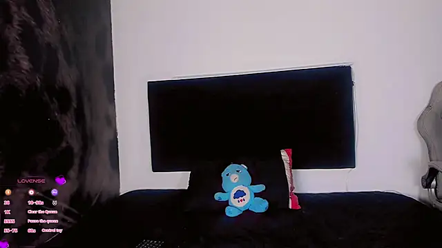 ANGEL EVIL S7 online show from October 26, 2025, 12:00 pm