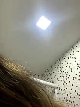 safadinhaquenteW online show from November 18, 2025, 8:35 pm