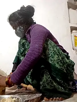 Snapshot of Rasiya_5 chatting on November 27, 2025, 1:51 am Rasiya 5 online show from November 27, 2025, 1:51 am