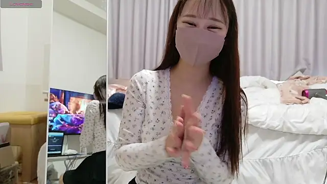 Komomo ch online show from March 27, 2026, 5:46 am