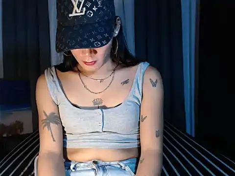 Snapshot of kettie_ chatting on October 30, 2025, 1:12 pm kettie online show from October 30, 2025, 1:12 pm