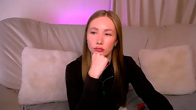 Snapshot of EllyColins chatting on May 22, 2026, 3:13 am EllyColins online show from May 22, 2026, 3:13 am