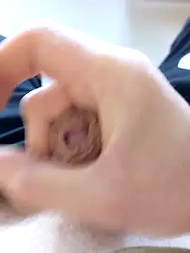 szabi1995 online show from October 13, 2025, 8:09 pm