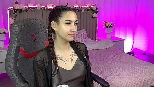 RebeckaThornton online show from January 9, 2026, 9:45 am