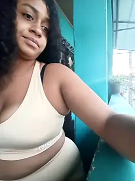 lacrespa24 online show from December 1, 2025, 10:48 pm