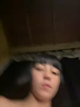 Snapshot of Pilarq9 chatting on April 16, 2026, 5:08 am Pilarq9 online show from April 16, 2026, 5:08 am