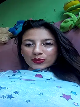 Snapshot of Naomy-daviis chatting on October 19, 2025, 10:10 pm Naomy-daviis online show from October 19, 2025, 10:10 pm