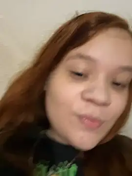 ruivinhadancer online show from May 3, 2026, 8:37 pm