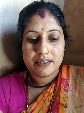 Snapshot of Rayal_bhabi chatting on May 19, 2026, 8:53 am Rayal bhabi online show from May 19, 2026, 8:53 am