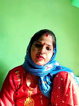 Karishma cute online show from November 23, 2025, 9:20 am