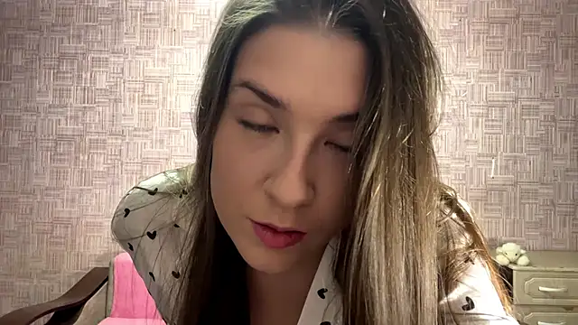 Snapshot of CandyEdaLove chatting on October 30, 2025, 11:22 am CandyEdaLove online show from October 30, 2025, 11:22 am