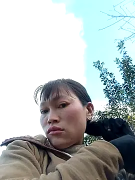 siusiu-00 online show from December 18, 2025, 9:26 am