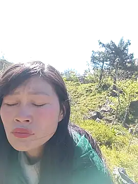 siusiu-00 online show from February 5, 2026, 4:39 am