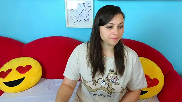 Soft Lilly online show from November 17, 2025, 6:08 am