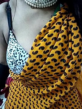 monalisharoy544554 online show from October 21, 2025, 2:40 pm