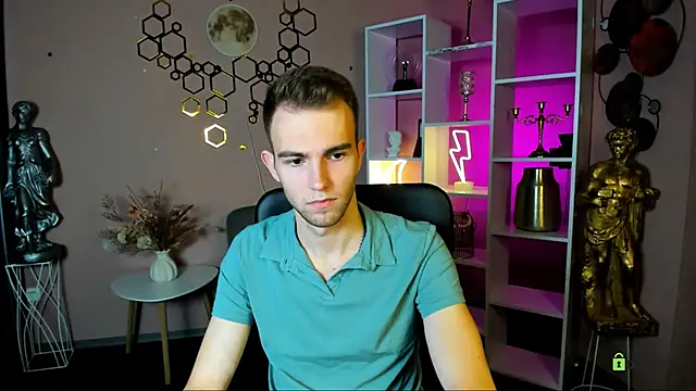 astren villo online show from December 20, 2025, 8:16 pm