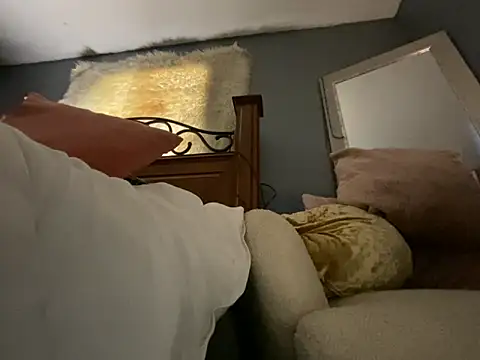 Snapshot of queenkelly1234 chatting on January 18, 2026, 4:33 pm queenkelly1234 online show from January 18, 2026, 4:33 pm