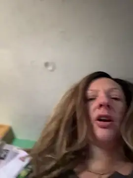 Snapshot of queenkelly1234 chatting on February 28, 2026, 5:14 pm queenkelly1234 online show from February 28, 2026, 5:14 pm